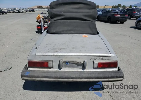 1979 Alfa Romeo Alfetta z USA, uszkodzony, nr VIN AR115410008514